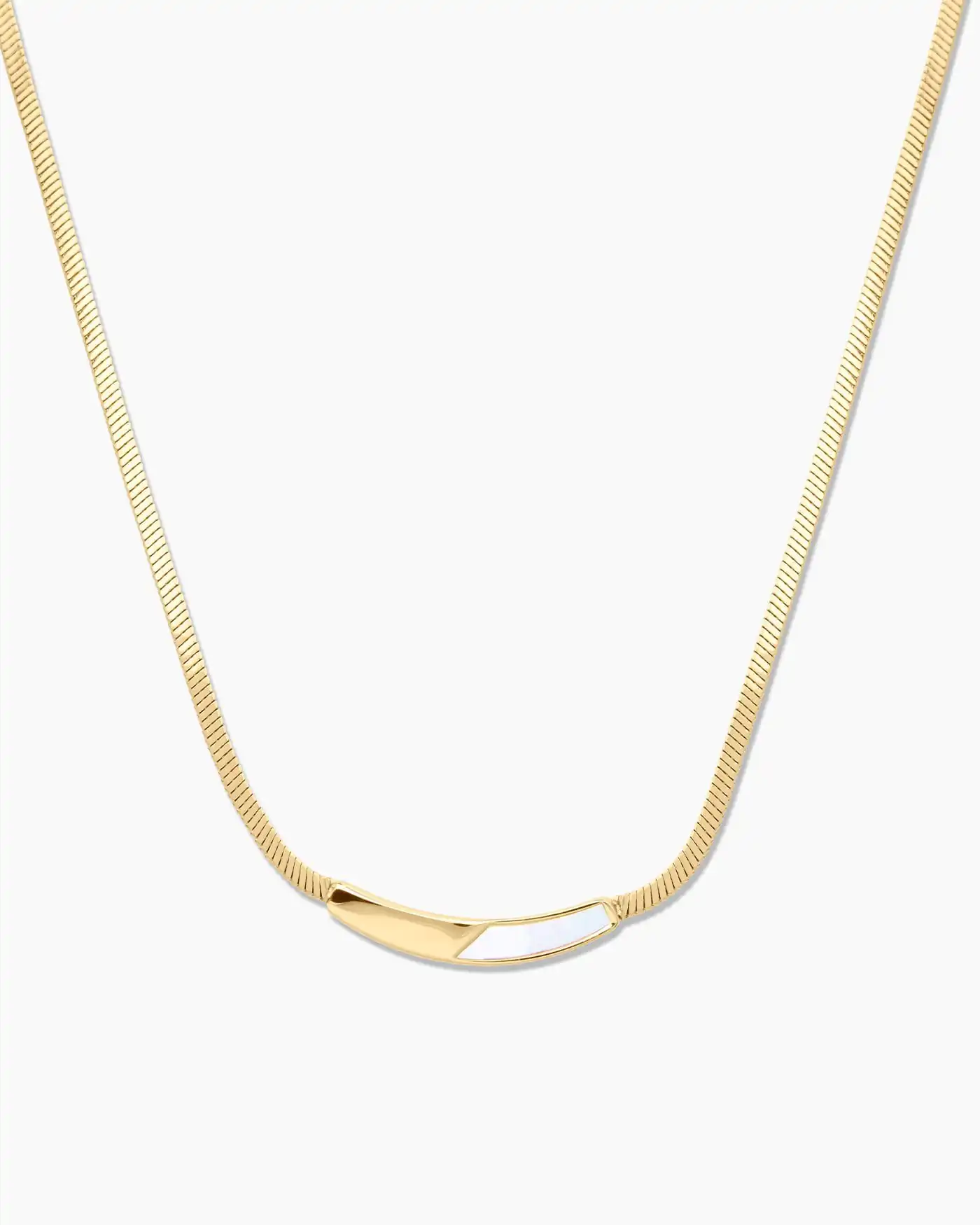 Collana con pendente geometrico – Oro