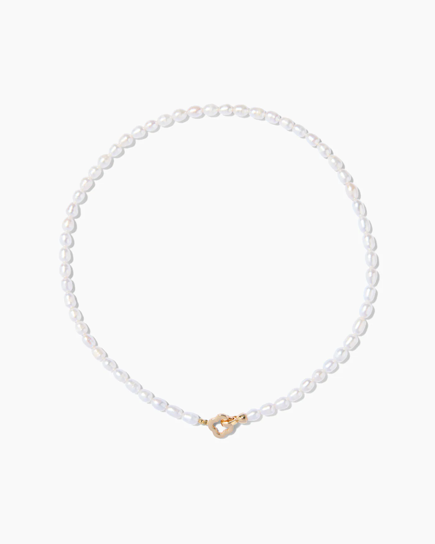 Collana di perle a riso con chiusura a quadrifoglio